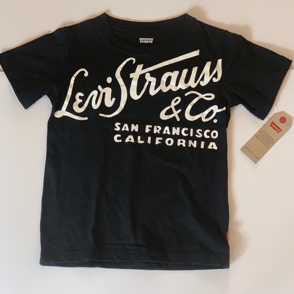 NWT! Levi Strauss black and white graphic tshirt